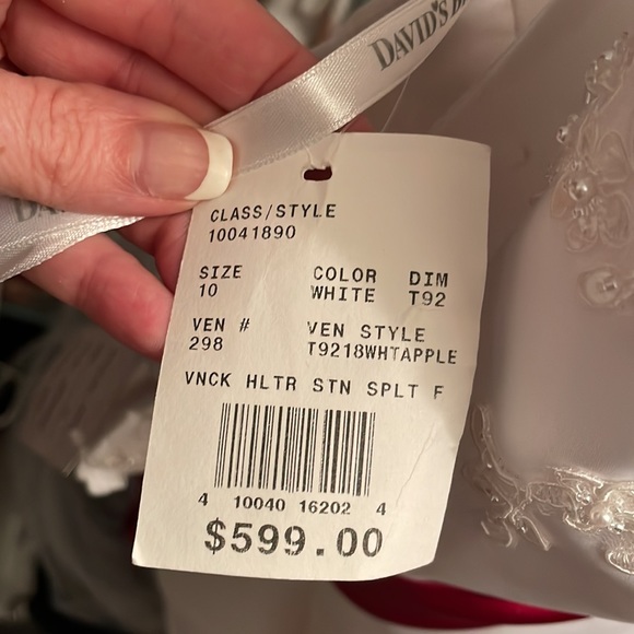 🆕 David’s Bridal Satin A-line Halter w/ Split Front Wedding Dress & Veil Sz. 10 - Picture 12 of 13